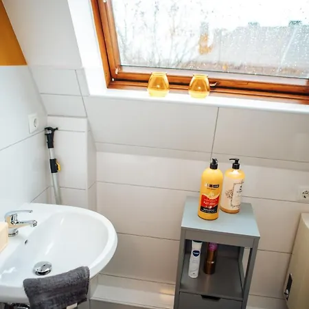 Central-living Yellow - Wifi - Netflix -